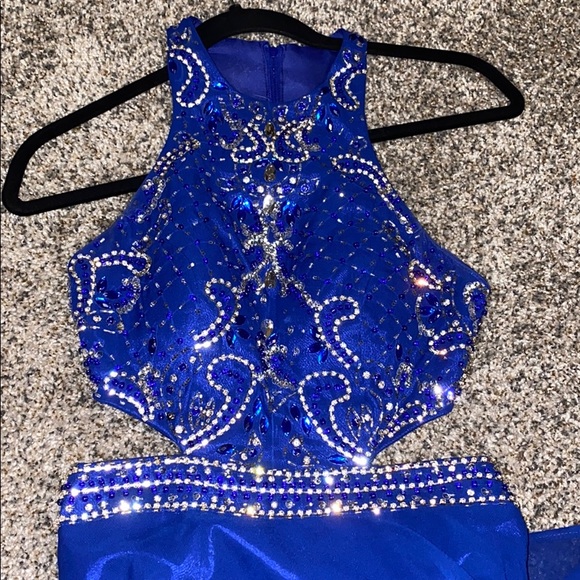 Prom/formal dress! - Picture 2 of 5